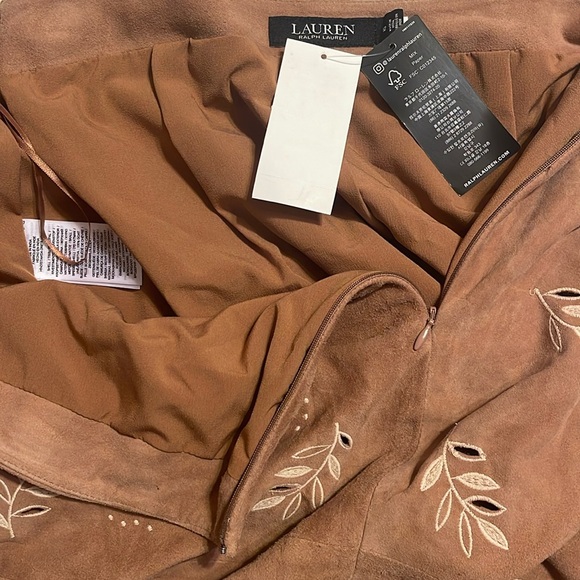 Lauren Ralph Lauren Embroidered Suede Pencil Skirt (Light Camel) Women's Skirt - Picture 4 of 5